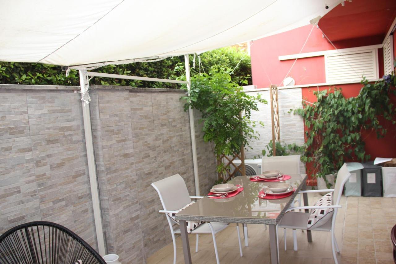 Apartmán Casa Lucia Private Car Or Motorcycle Park Lucca Exteriér fotografie